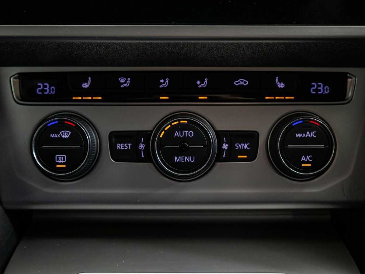 Купить Volkswagen Passat, 2018, 160 888 км.. Фото: #11