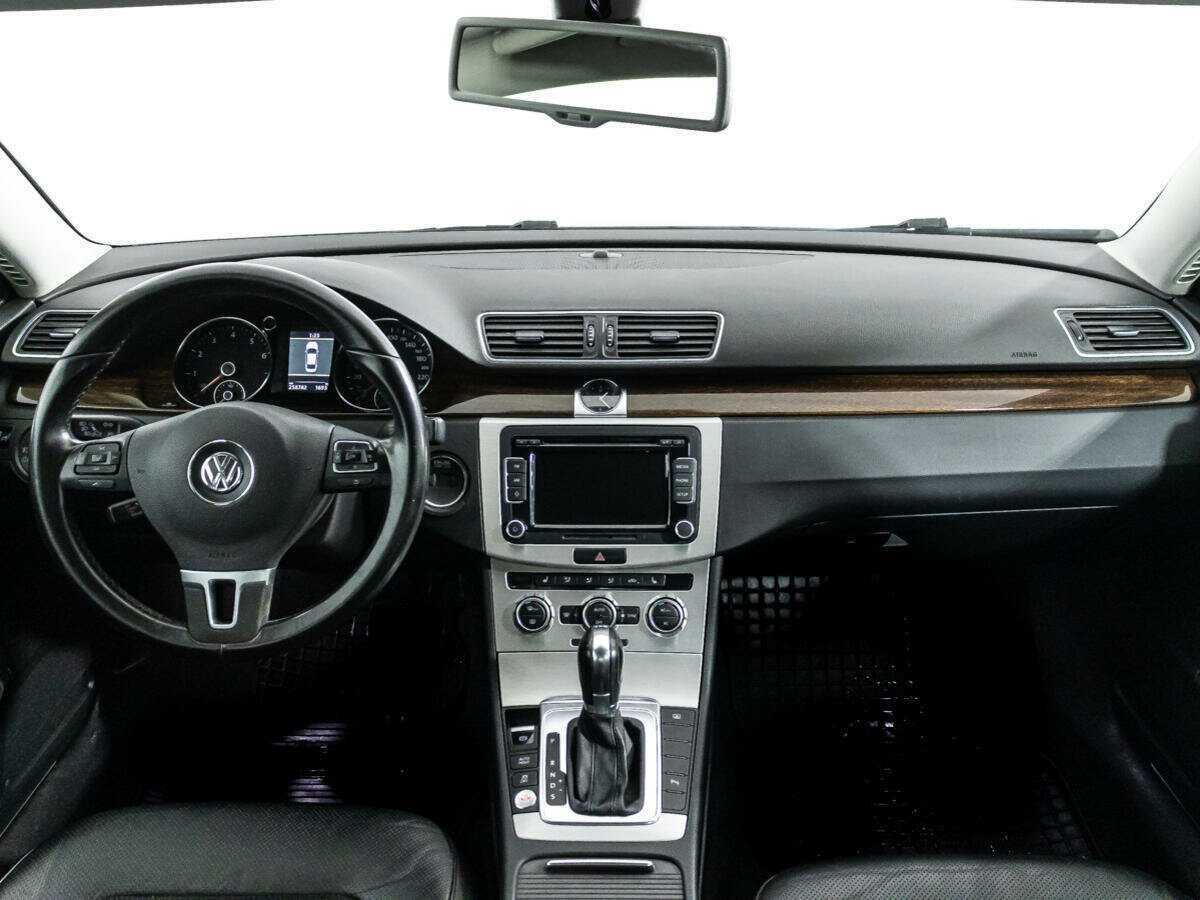 Купить Volkswagen Passat, 2012, 258 780 км.. Фото: #12