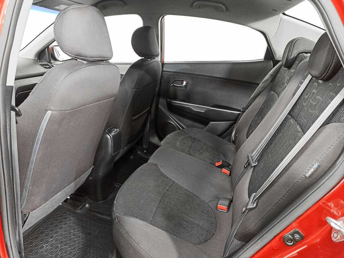 Купить Kia Rio, 2016, 153 897 км.. Фото: #9