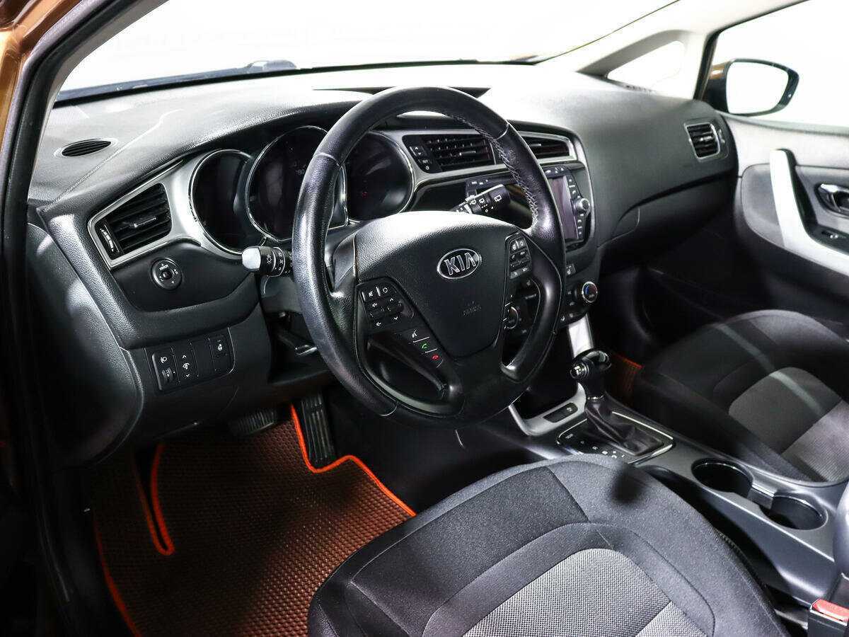 Купить Kia Ceed, 2016, 74 947 км.. Фото: #12