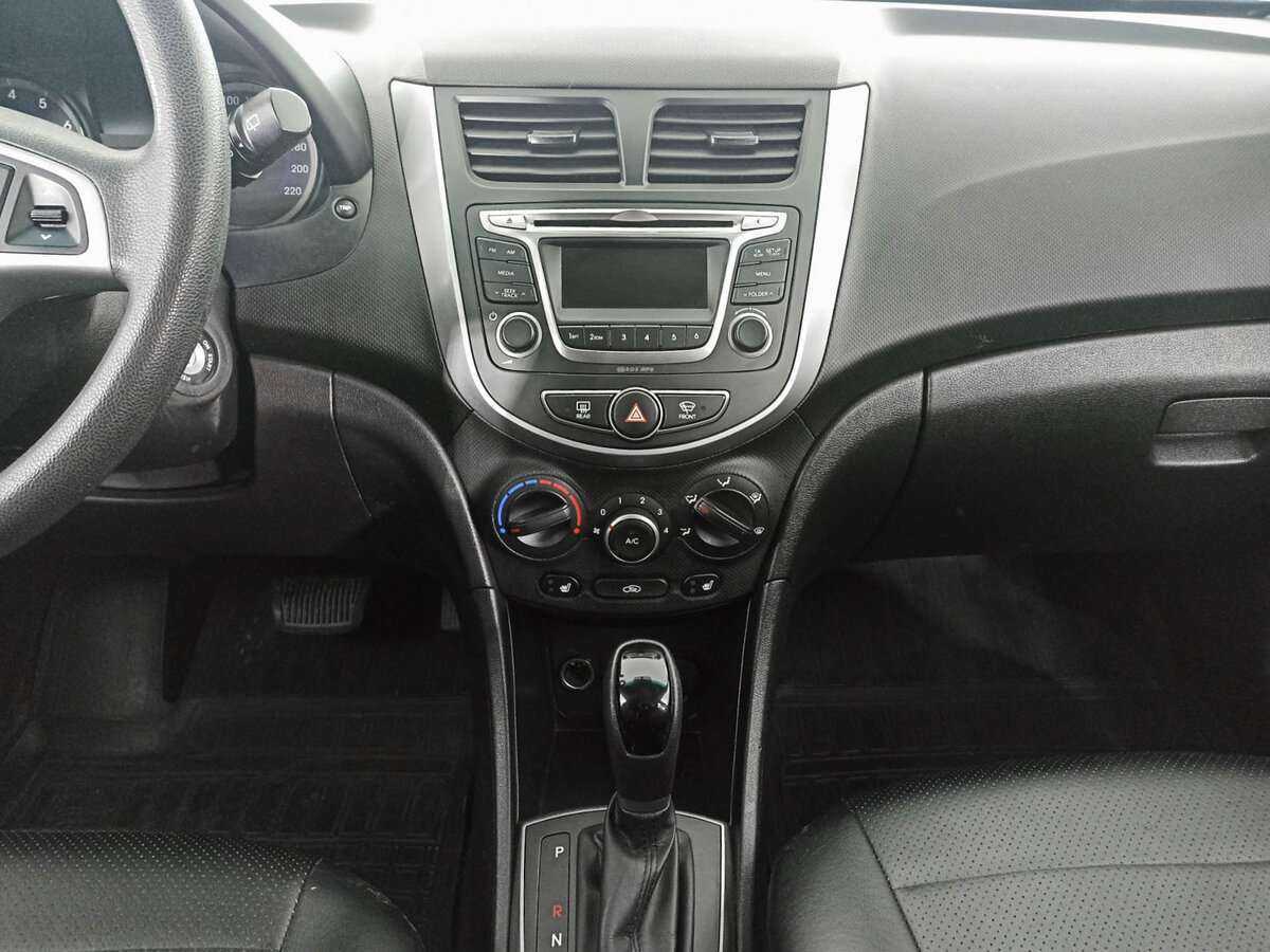 Купить Hyundai Solaris, 2016, 69 858 км.. Фото: #12