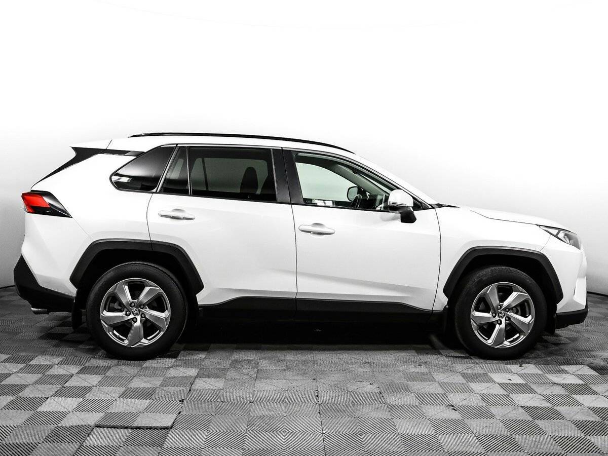 Купить Toyota RAV4, 2021, 127 477 км.. Фото: #3