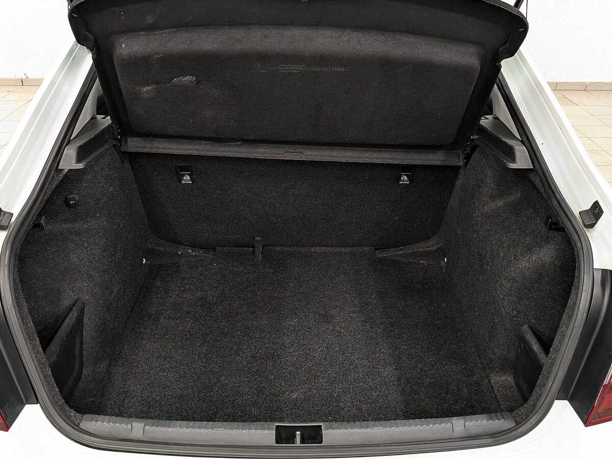 Купить Skoda Rapid, 2017, 157 793 км.. Фото: #9