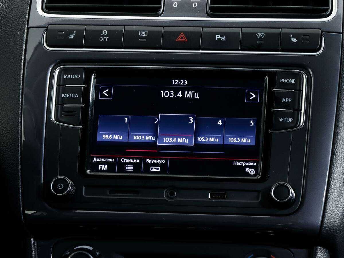 Купить Volkswagen Polo, 2018, 102 200 км.. Фото: #10