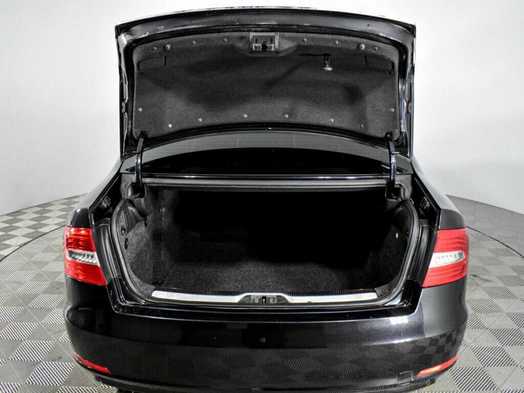 Купить Skoda Superb, 2013, 209 695 км.. Фото: #16