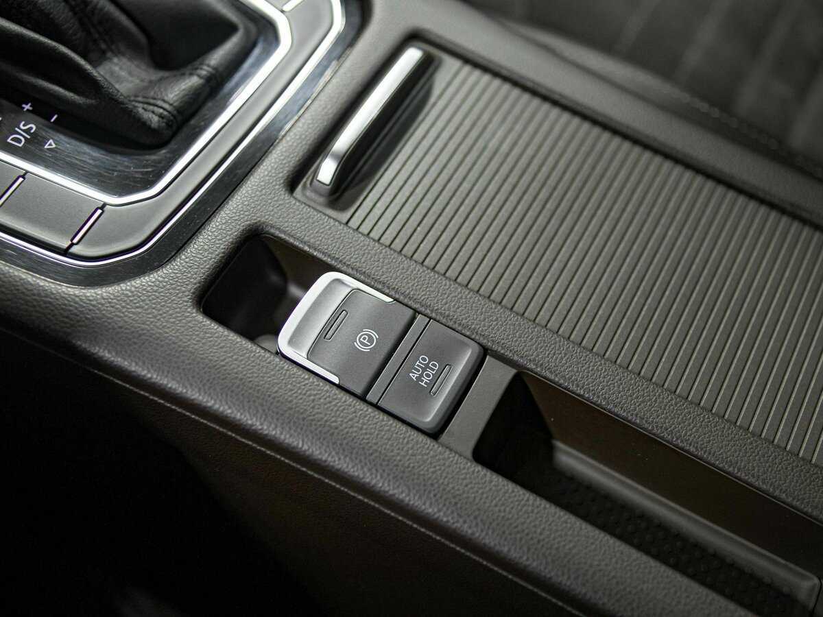 Купить Volkswagen Passat, 2016, 153 225 км.. Фото: #10