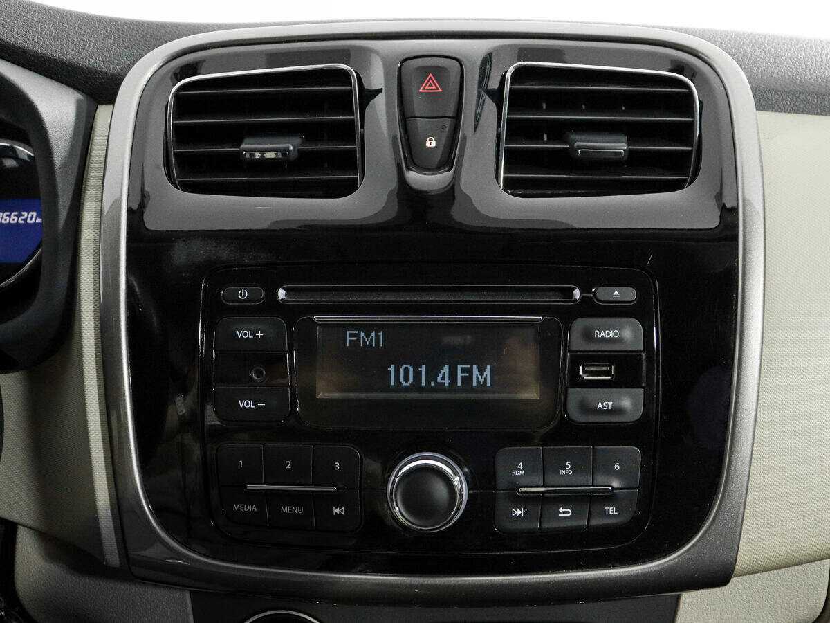 Купить Renault Logan, 2016, 106 618 км.. Фото: #12