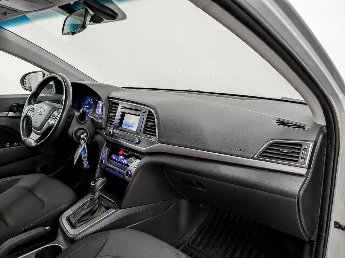 Купить Hyundai Elantra, 2017, 96 927 км.. Фото: #10
