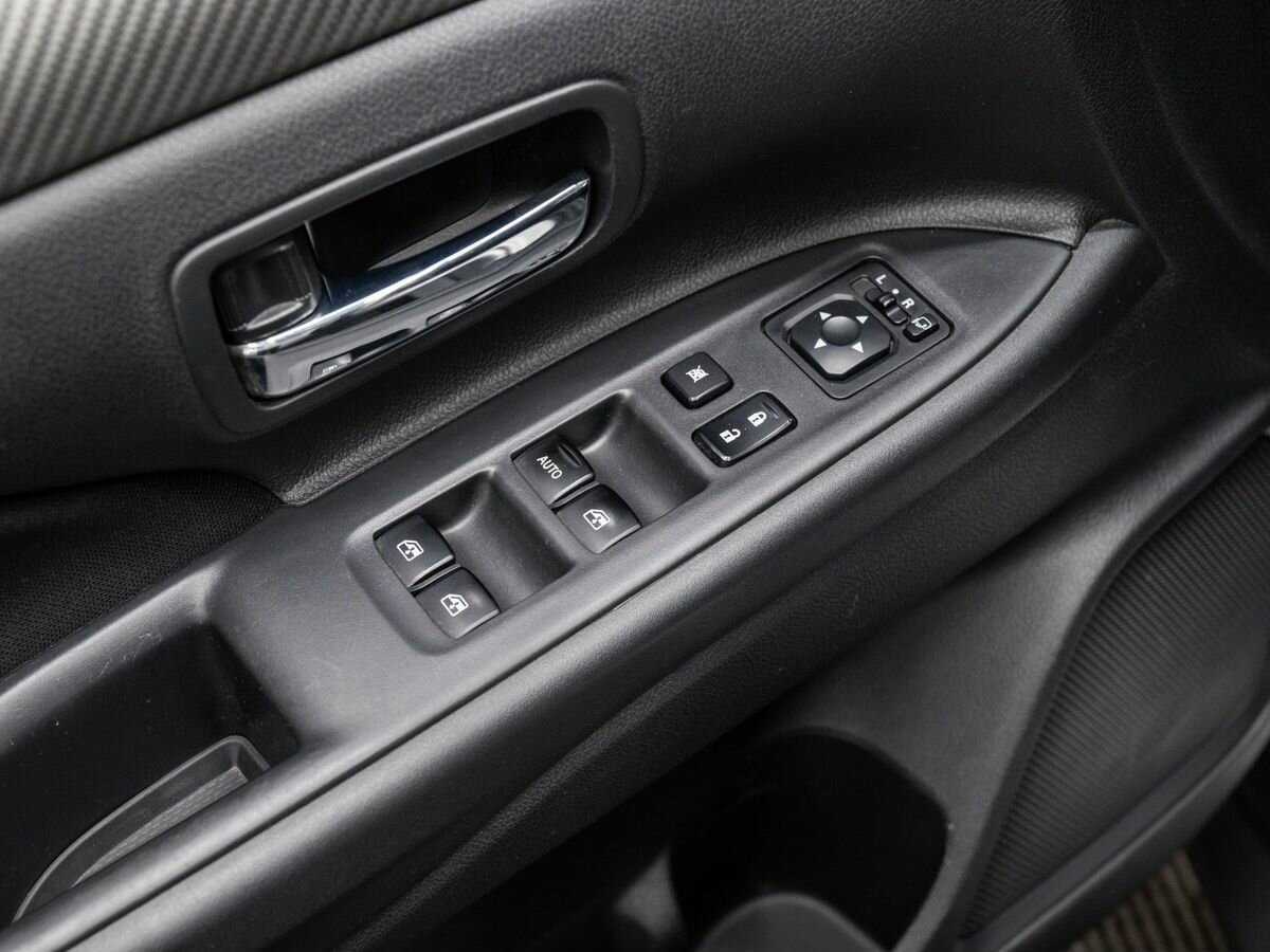 Купить Mitsubishi Outlander, 2018, 179 363 км.. Фото: #14