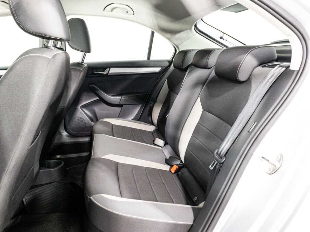 Купить Skoda Rapid, 2018, 90 987 км.. Фото: #9