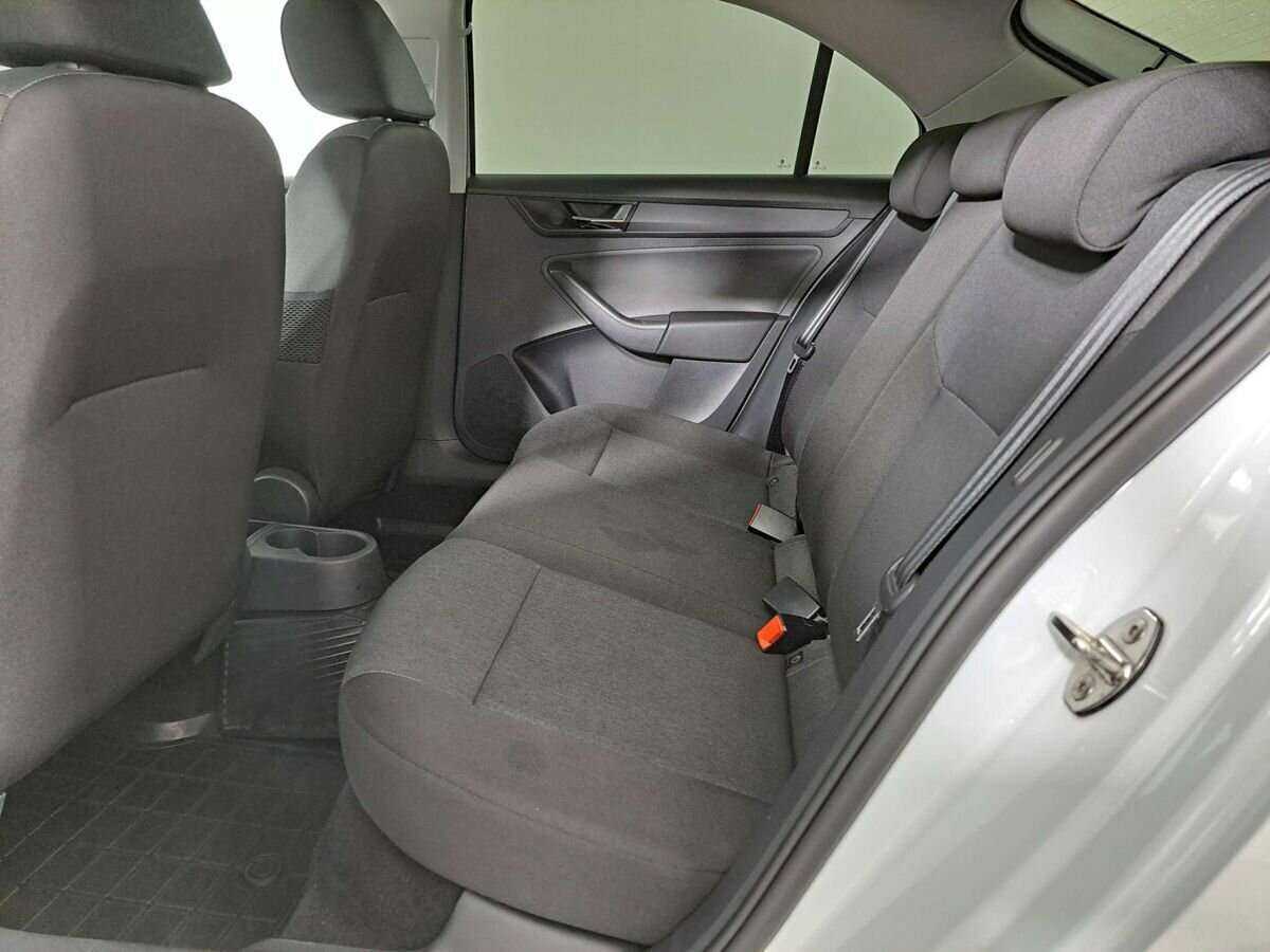 Купить Skoda Rapid, 2018, 48 259 км.. Фото: #9