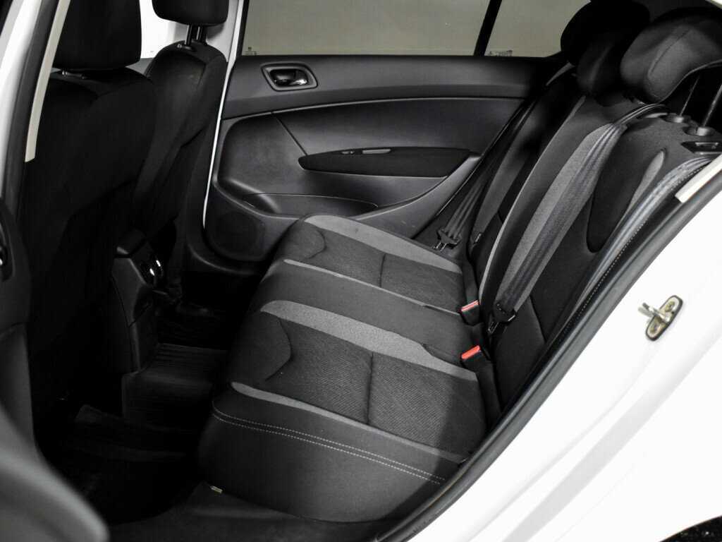 Купить Peugeot 408, 2016, 208 197 км.. Фото: #10