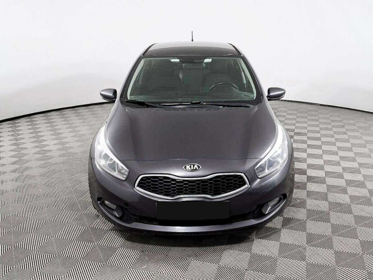 Купить Kia Ceed, 2013, 127 681 км.. Фото: #1