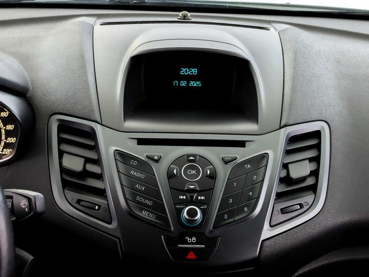 Купить Ford Fiesta, 2017, 87 177 км.. Фото: #14