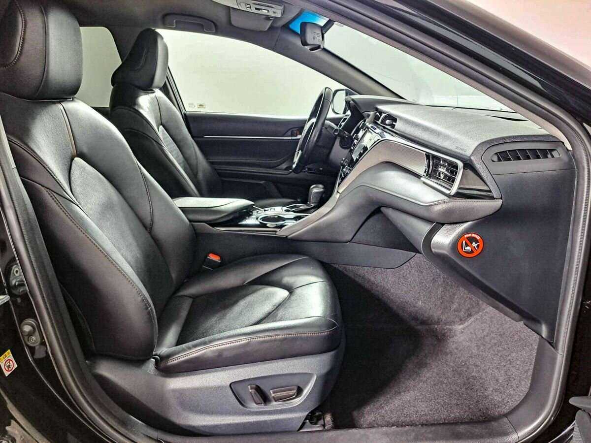 Купить Toyota Camry, 2018, 190 463 км.. Фото: #8