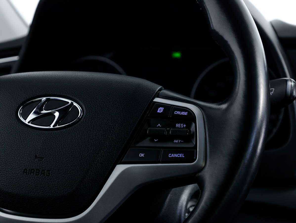 Купить Hyundai Elantra, 2018, 61 707 км.. Фото: #18