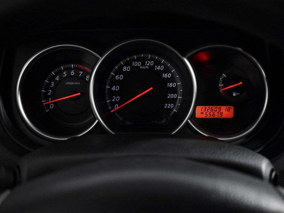 Купить Nissan Tiida, 2013, 132 608 км.. Фото: #15