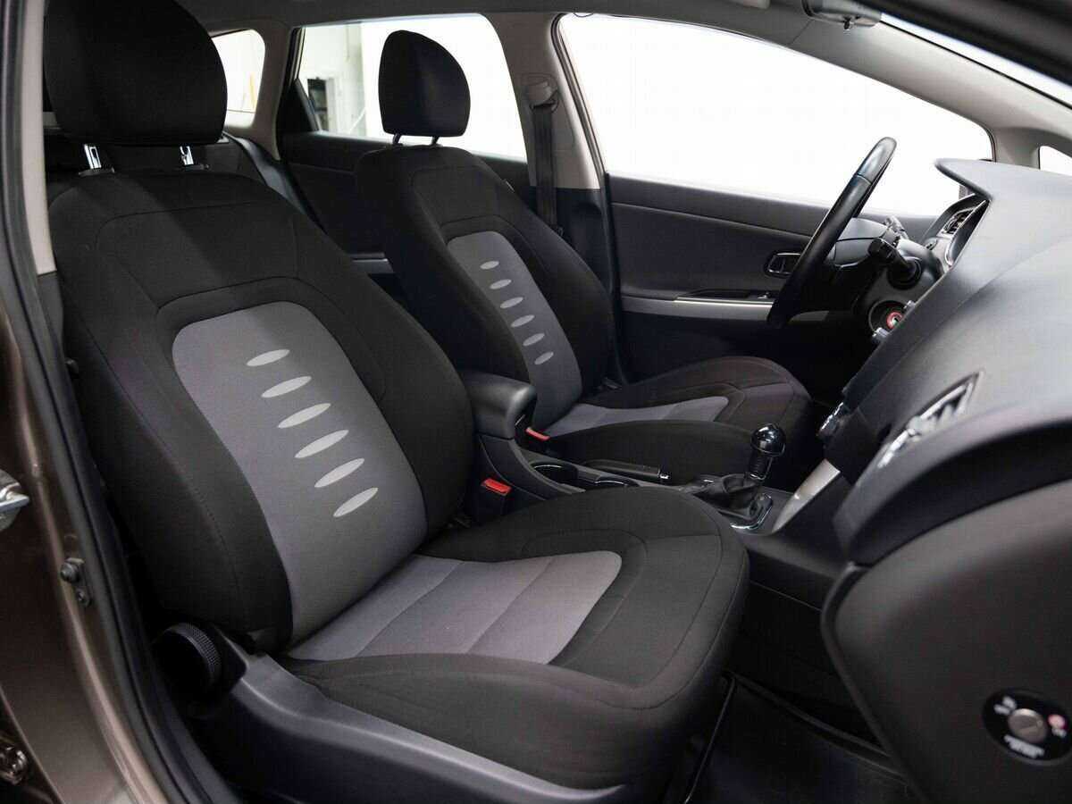 Купить Kia Ceed, 2014, 141 000 км.. Фото: #11