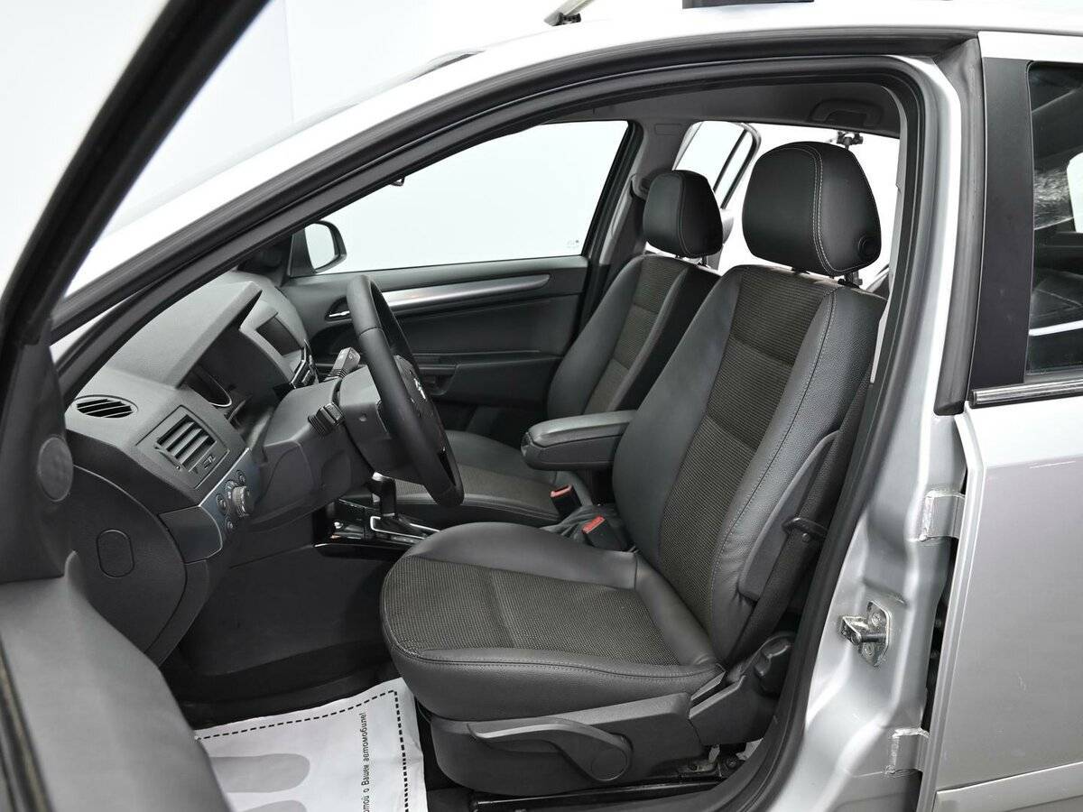 Купить Opel Astra, 2012, 182 000 км.. Фото: #4