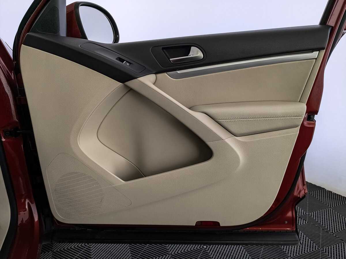 Купить Volkswagen Tiguan, 2014, 124 149 км.. Фото: #20