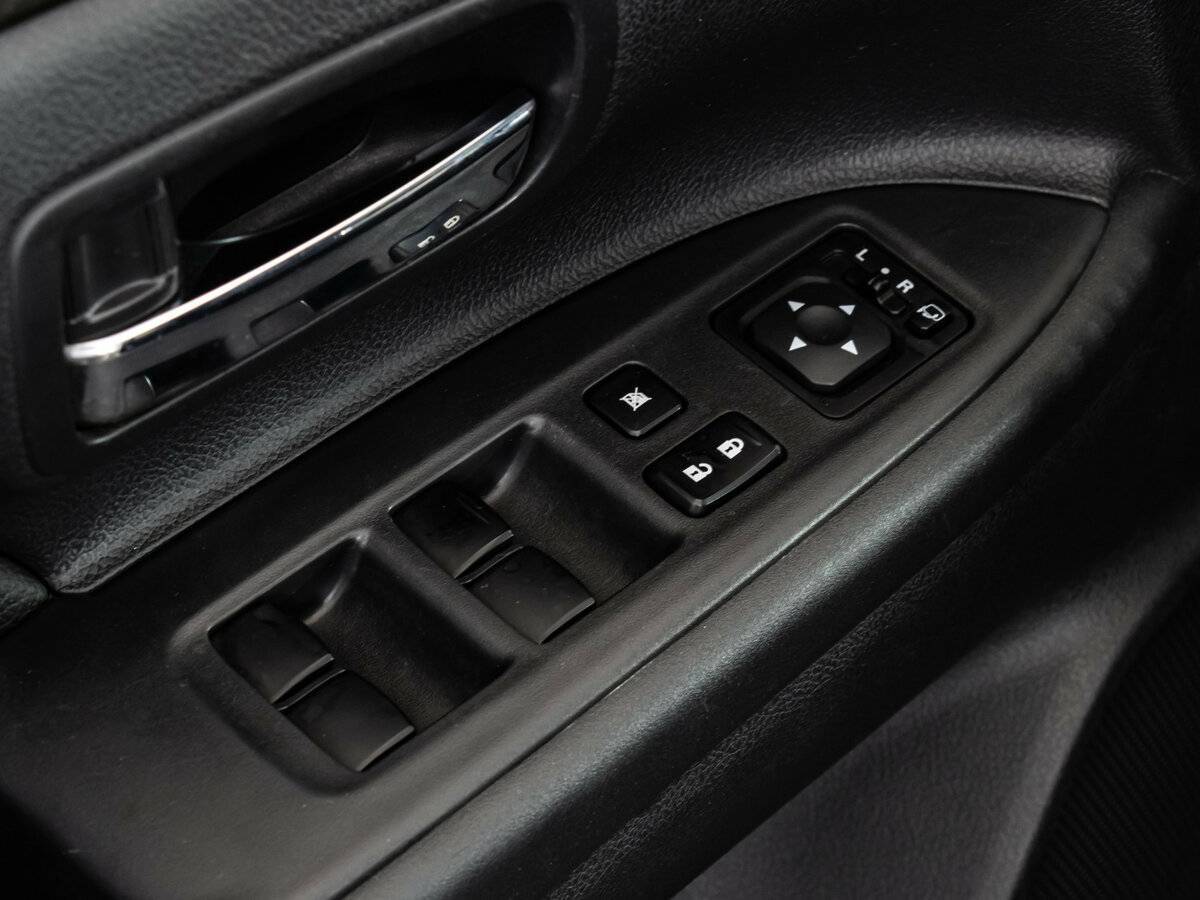 Купить Mitsubishi Outlander, 2014, 192 737 км.. Фото: #13