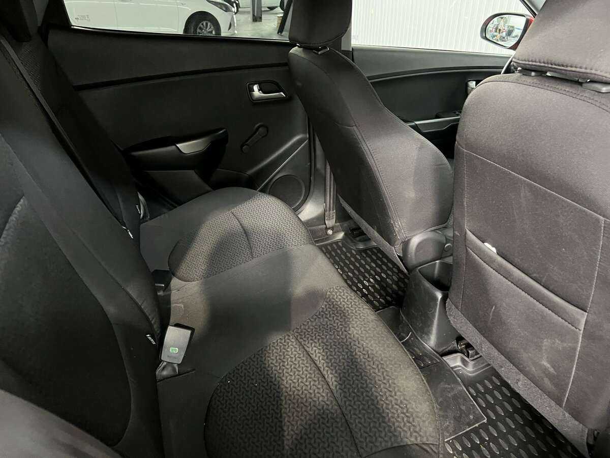 Купить Kia Rio, 2015, 149 468 км.. Фото: #17