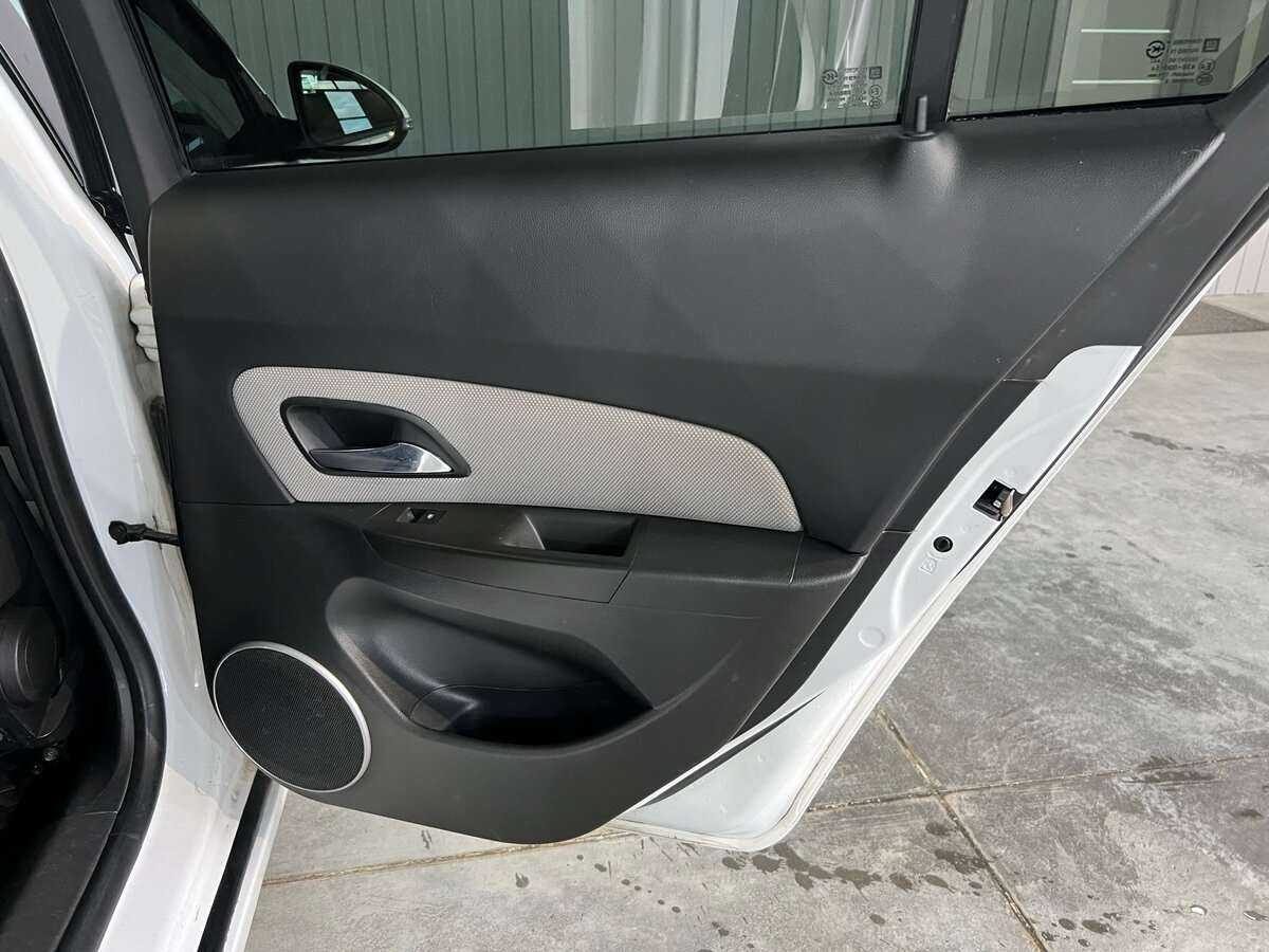 Купить Chevrolet Cruze, 2013, 158 504 км.. Фото: #18