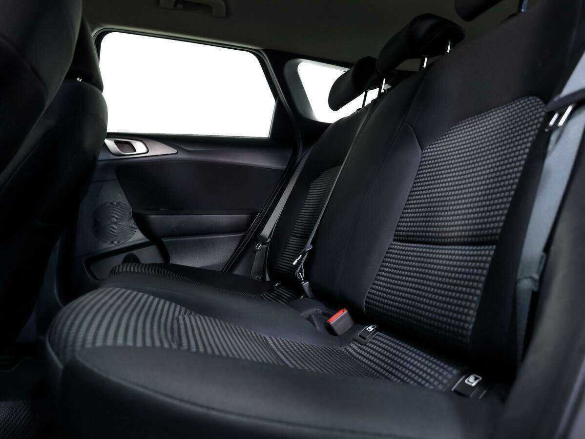 Купить Kia Ceed, 2019, 91 396 км.. Фото: #12