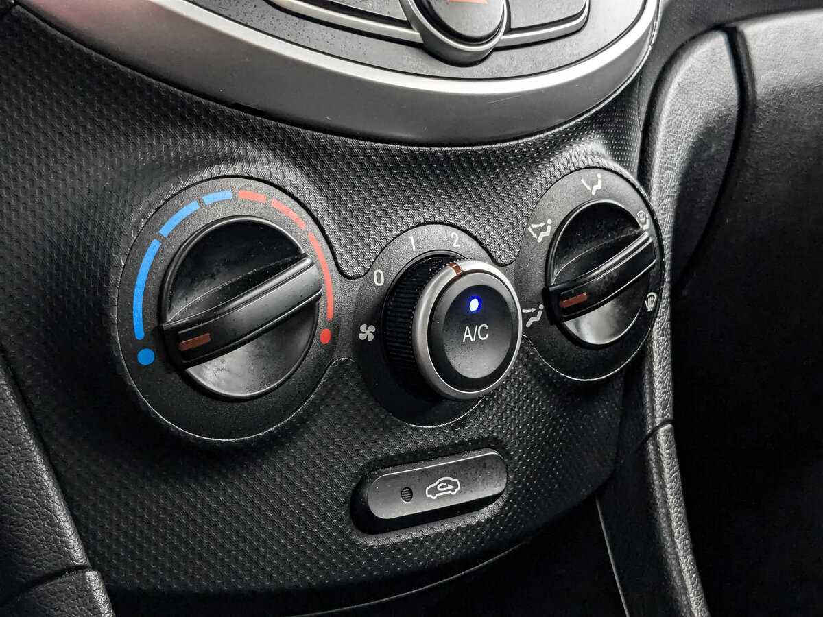 Купить Hyundai Solaris, 2013, 140 747 км.. Фото: #16