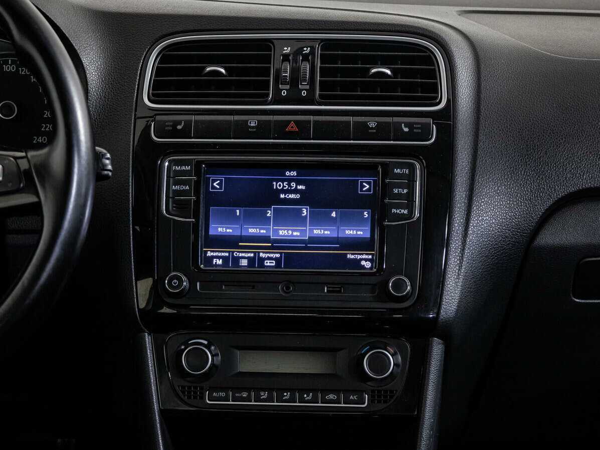 Купить Volkswagen Polo, 2017, 155 350 км.. Фото: #13