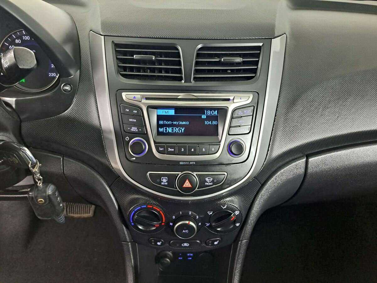 Купить Hyundai Solaris, 2015, 94 491 км.. Фото: #12