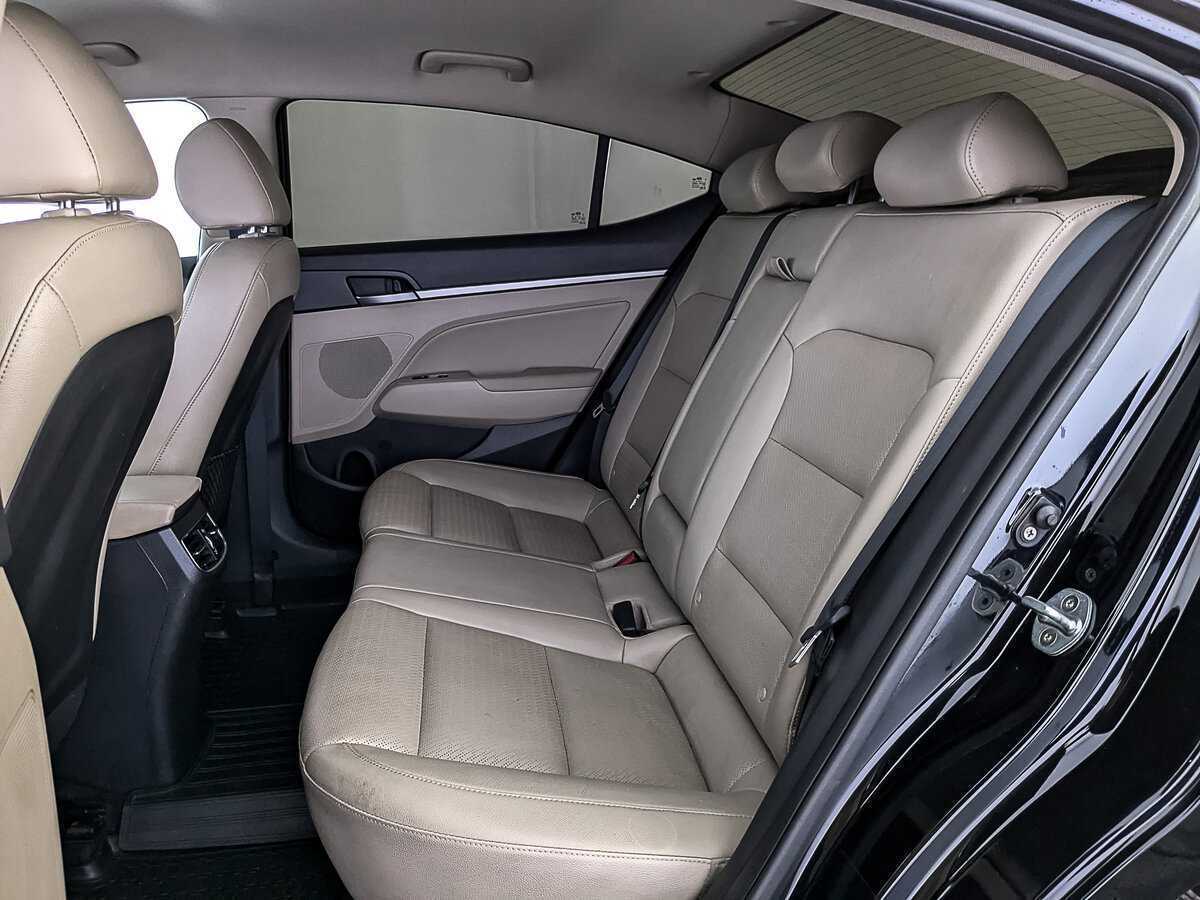 Купить Hyundai Elantra, 2017, 158 812 км.. Фото: #17