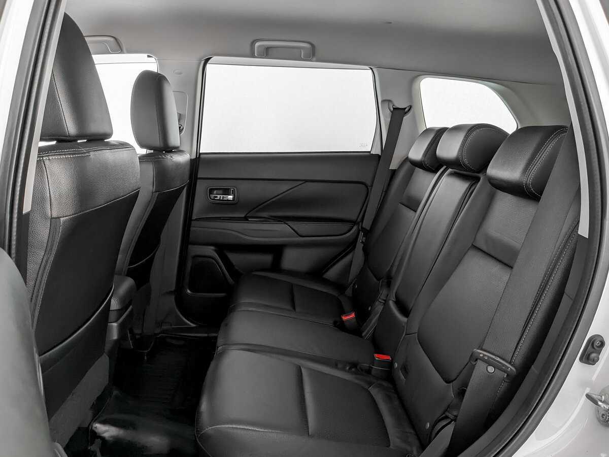 Купить Mitsubishi Outlander, 2014, 43 507 км.. Фото: #9