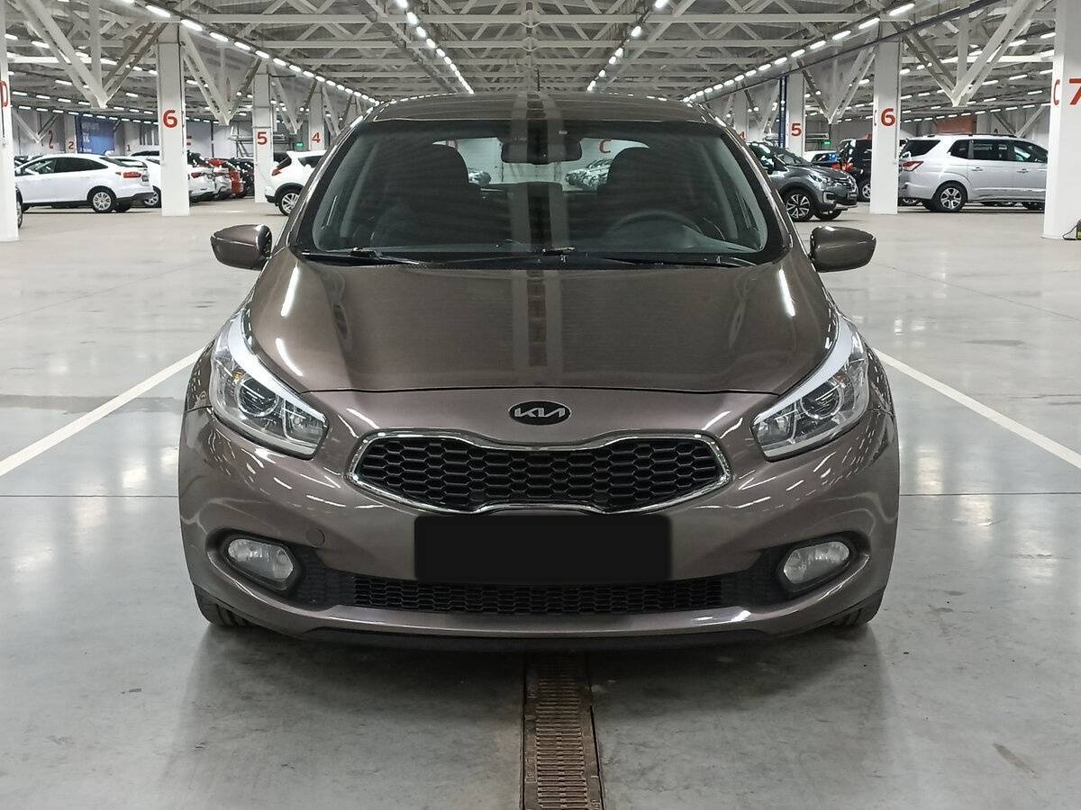 Купить Kia Ceed, 2013, 235 073 км.. Фото: #1