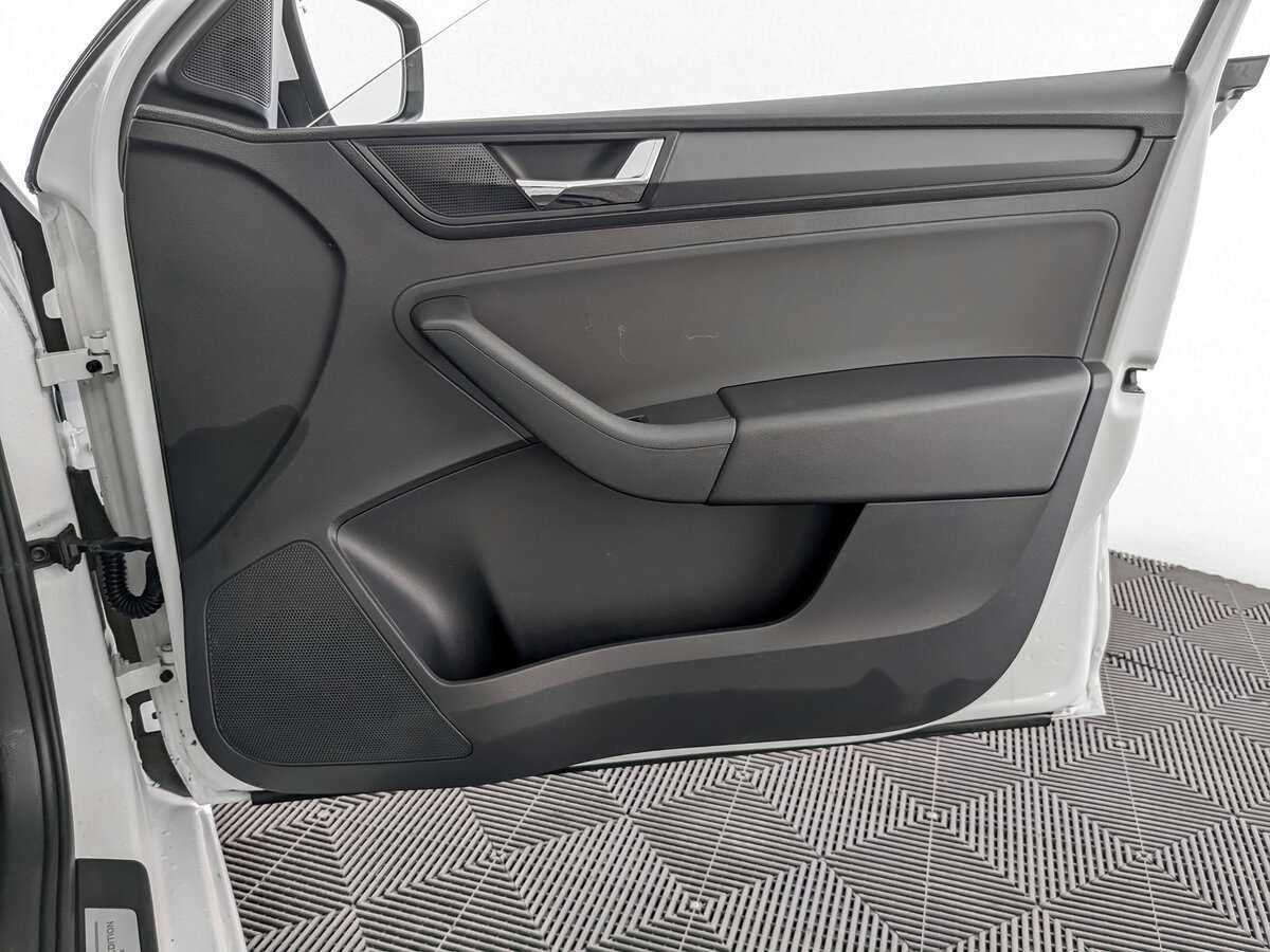 Купить Skoda Rapid, 2019, 92 650 км.. Фото: #19