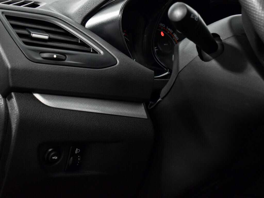 Купить Lada (ВАЗ) Vesta, 2017, 70 921 км.. Фото: #9