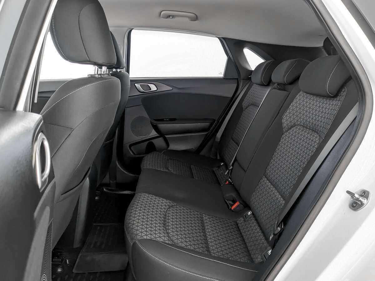 Купить Kia Ceed, 2018, 86 083 км.. Фото: #9