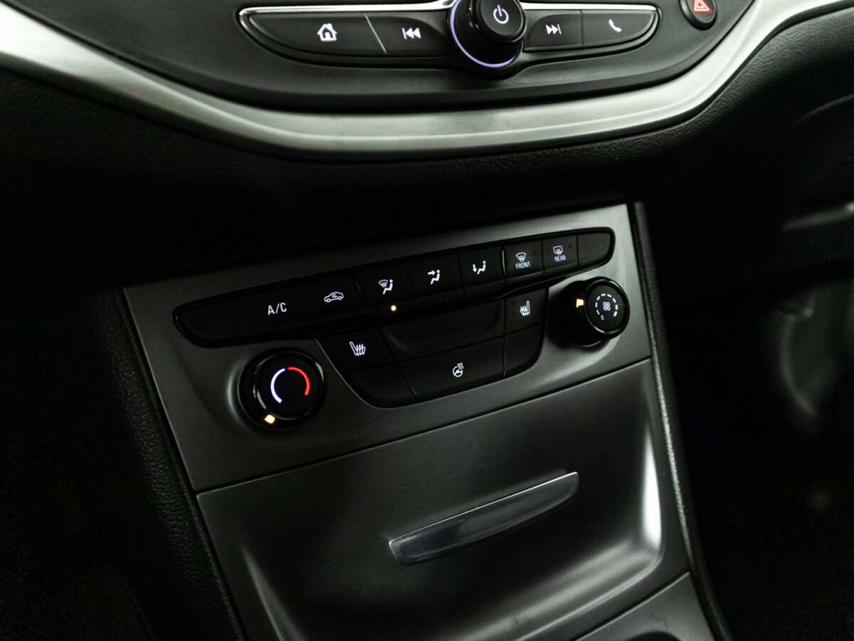 Купить Opel Astra, 2019, 129 160 км.. Фото: #15