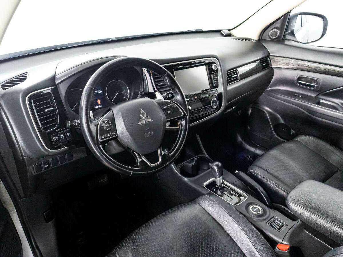Купить Mitsubishi Outlander, 2015, 136 683 км.. Фото: #10