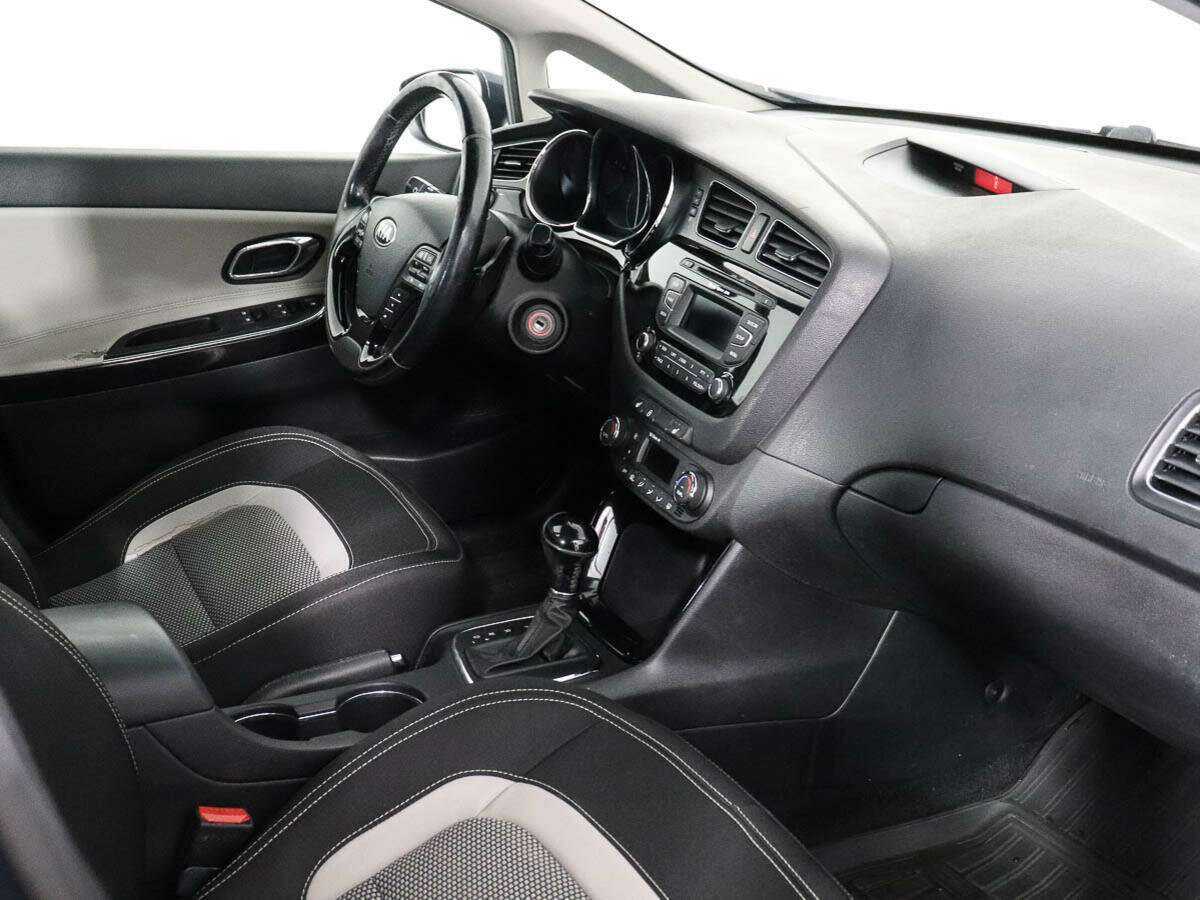 Купить Kia Ceed, 2013, 197 454 км.. Фото: #6