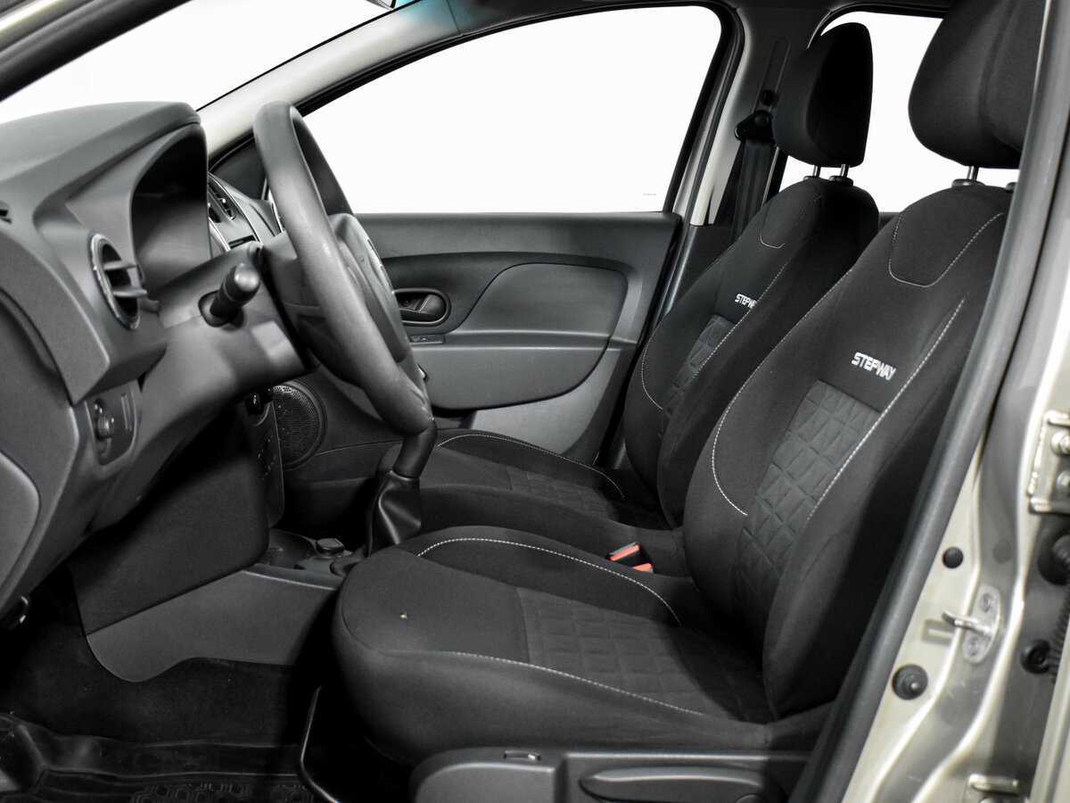 Купить Renault Sandero, 2017, 48 489 км.. Фото: #10