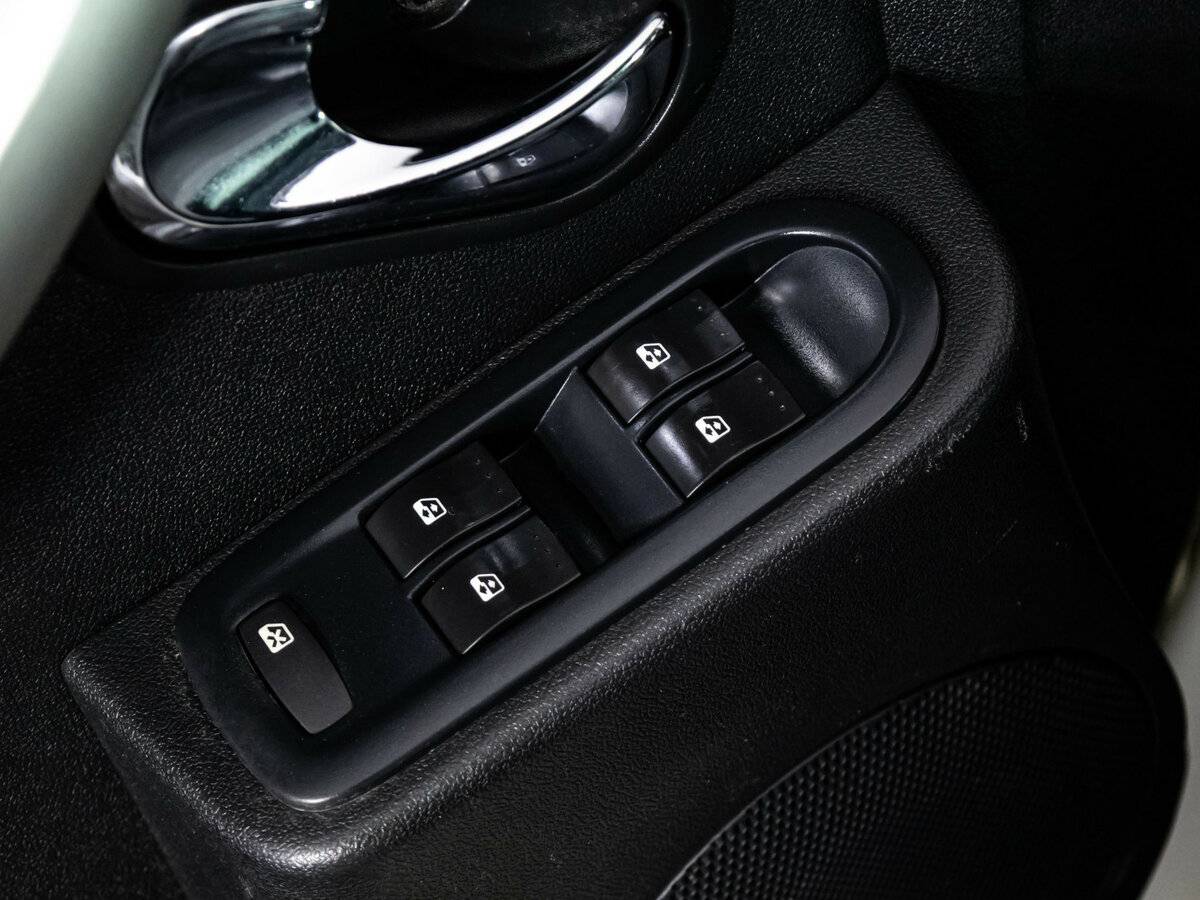 Купить Nissan Terrano, 2014, 122 269 км.. Фото: #10