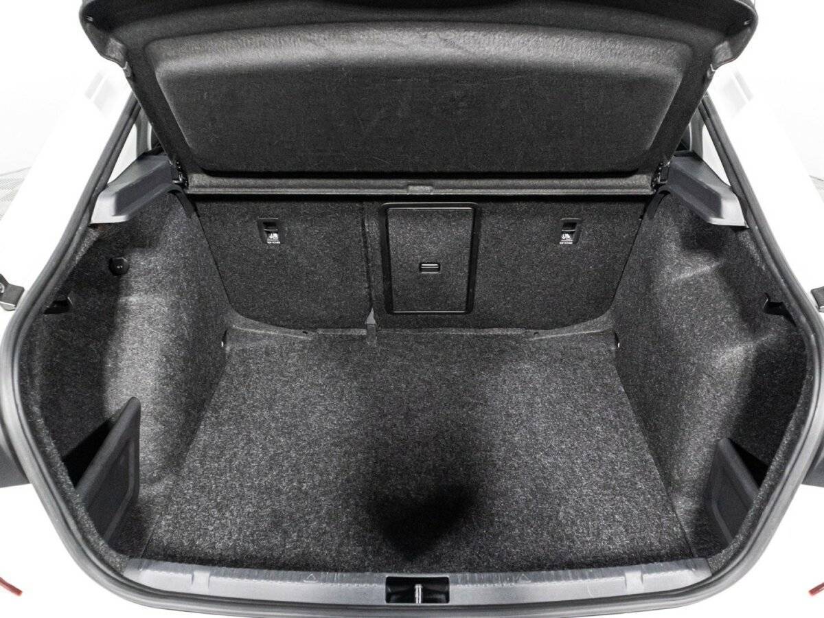 Купить Volkswagen Polo, 2020, 56 884 км.. Фото: #14