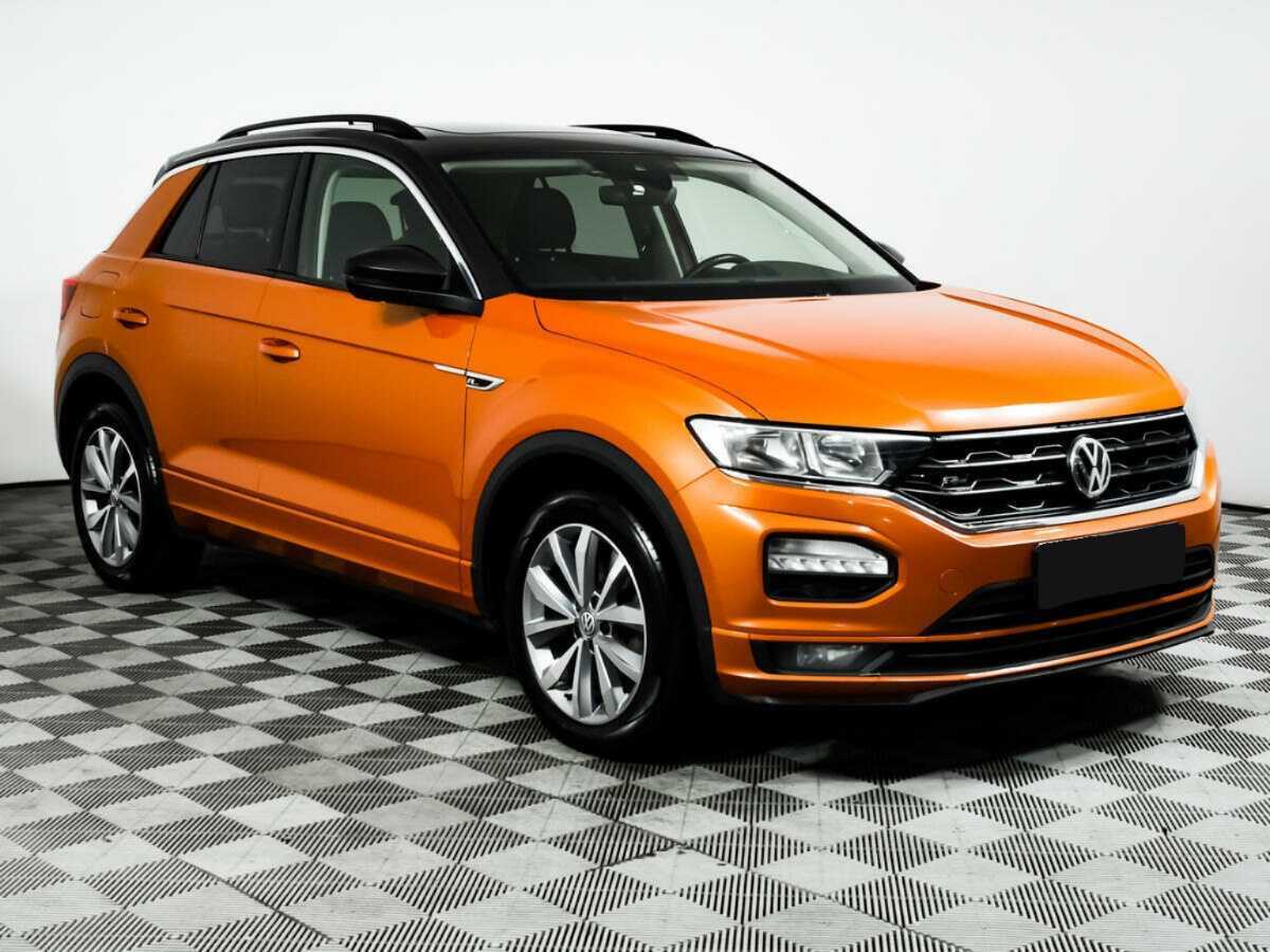 Купить Volkswagen T-Roc, 2018, 94 096 км.. Фото: #2