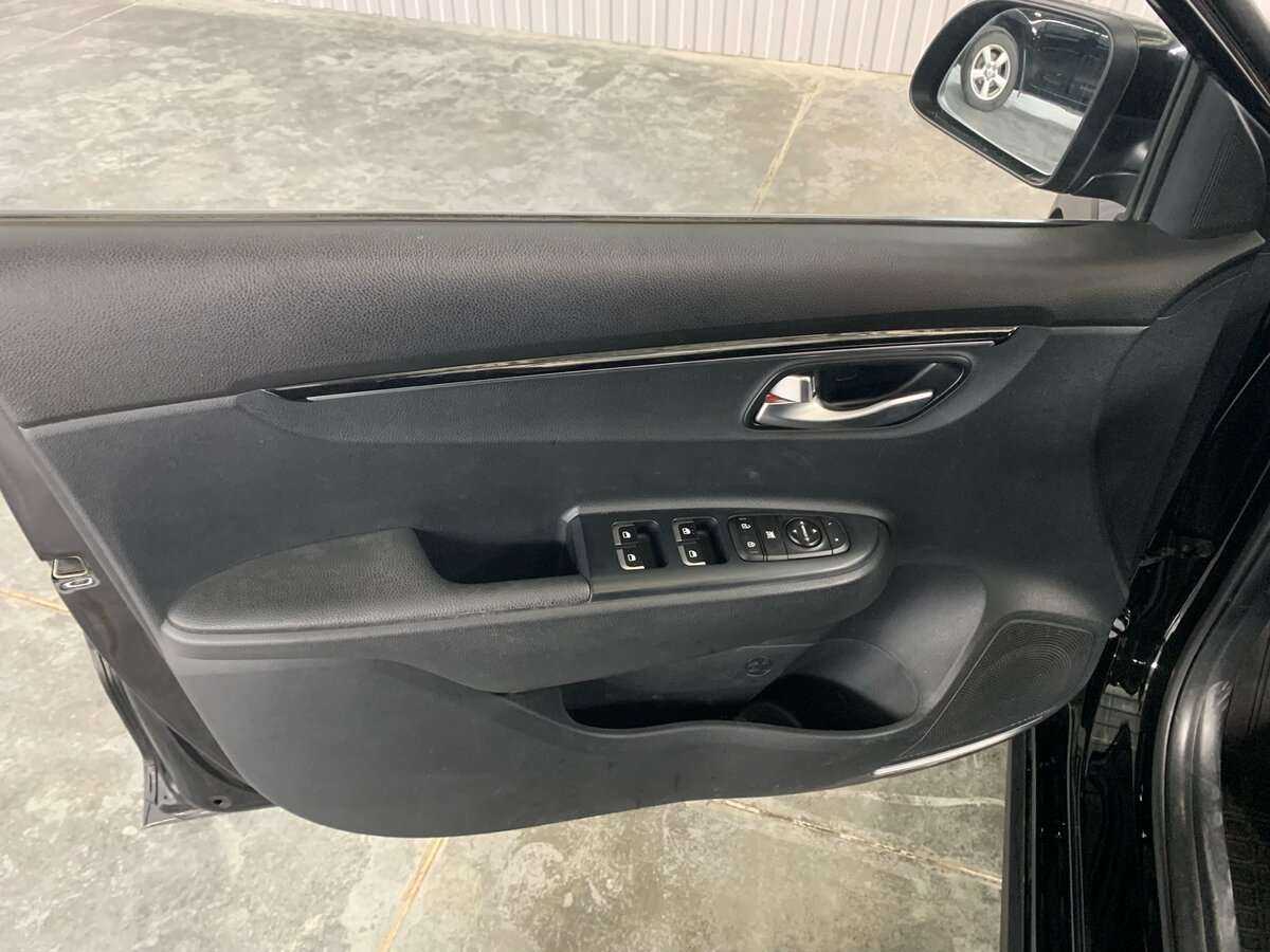 Купить Kia Rio, 2018, 34 525 км.. Фото: #16