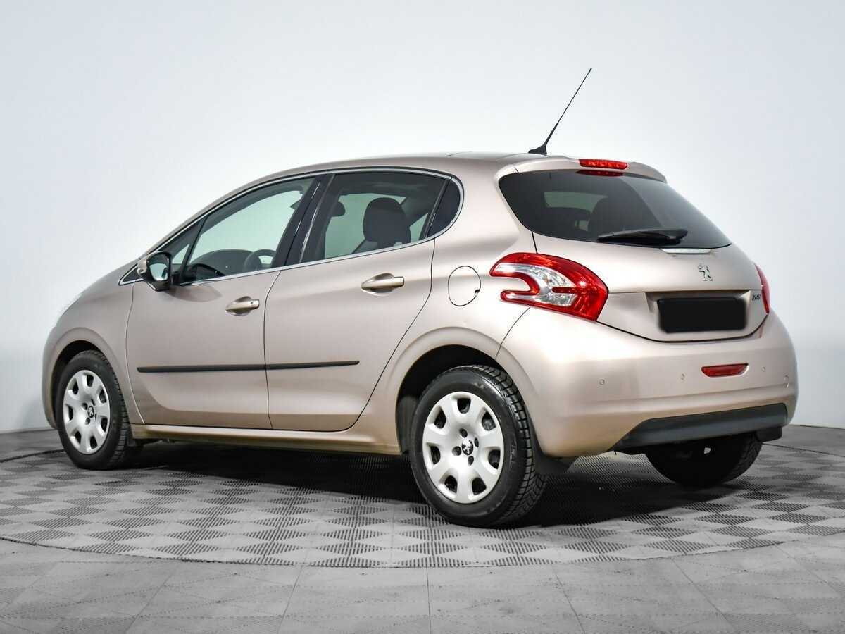 Купить Peugeot 208, 2014, 68 000 км.. Фото: #6