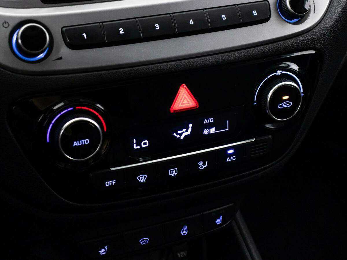 Купить Hyundai Solaris, 2020, 78 200 км.. Фото: #14