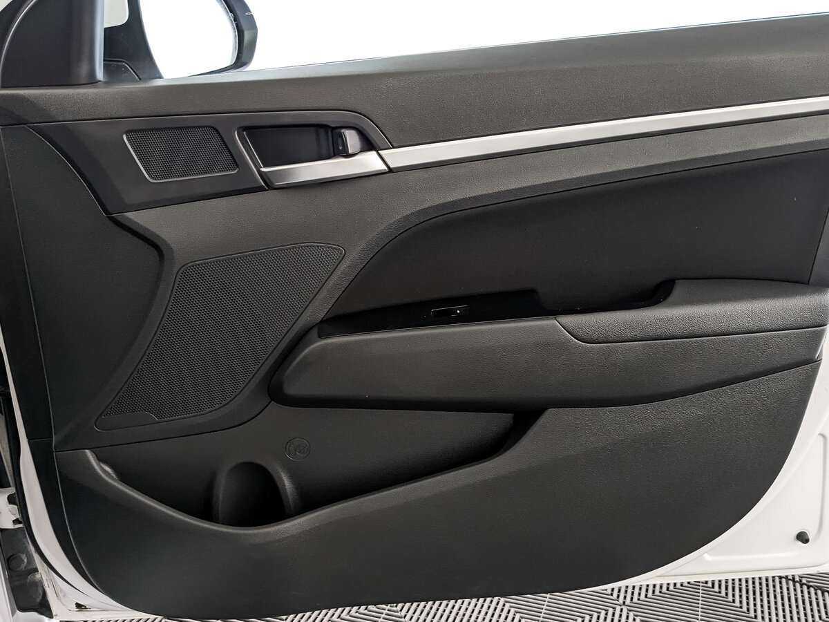 Купить Hyundai Elantra, 2020, 114 361 км.. Фото: #20