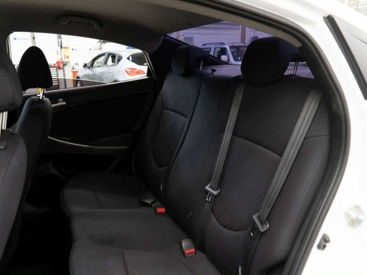 Купить Hyundai Solaris, 2015, 149 445 км.. Фото: #6