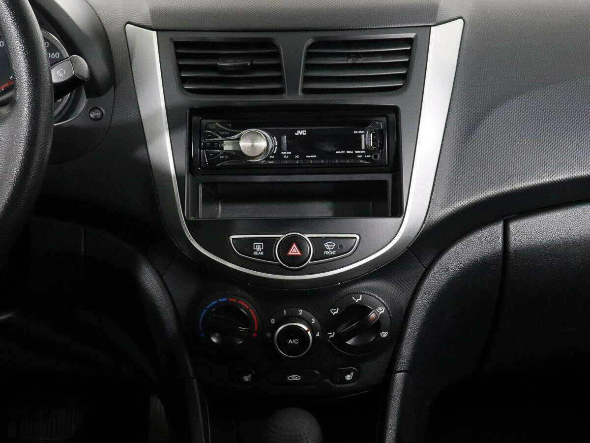 Купить Hyundai Solaris, 2012, 217 922 км.. Фото: #10